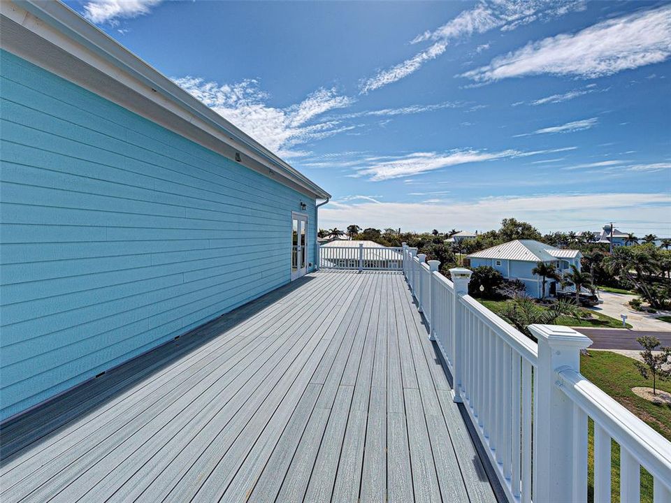 For Sale: $1,300,000 (3 beds, 3 baths, 3056 Square Feet)