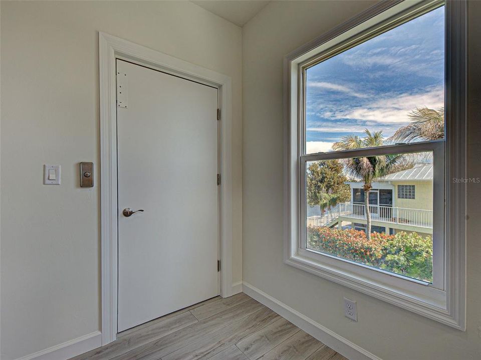 For Sale: $1,300,000 (3 beds, 3 baths, 3056 Square Feet)
