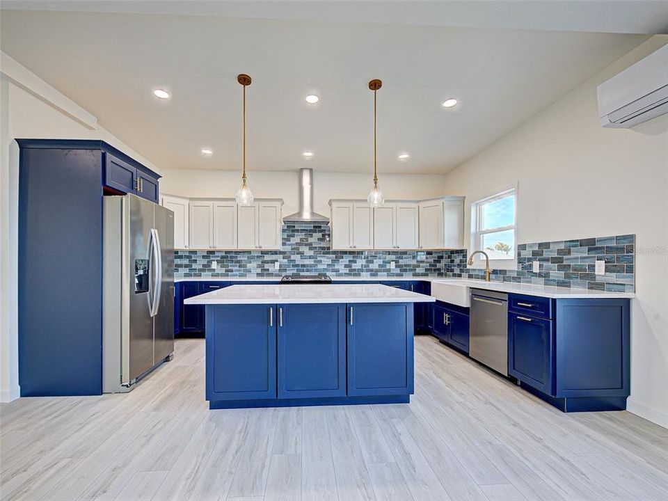 For Sale: $1,300,000 (3 beds, 3 baths, 3056 Square Feet)