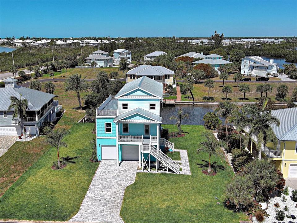 For Sale: $1,300,000 (3 beds, 3 baths, 3056 Square Feet)