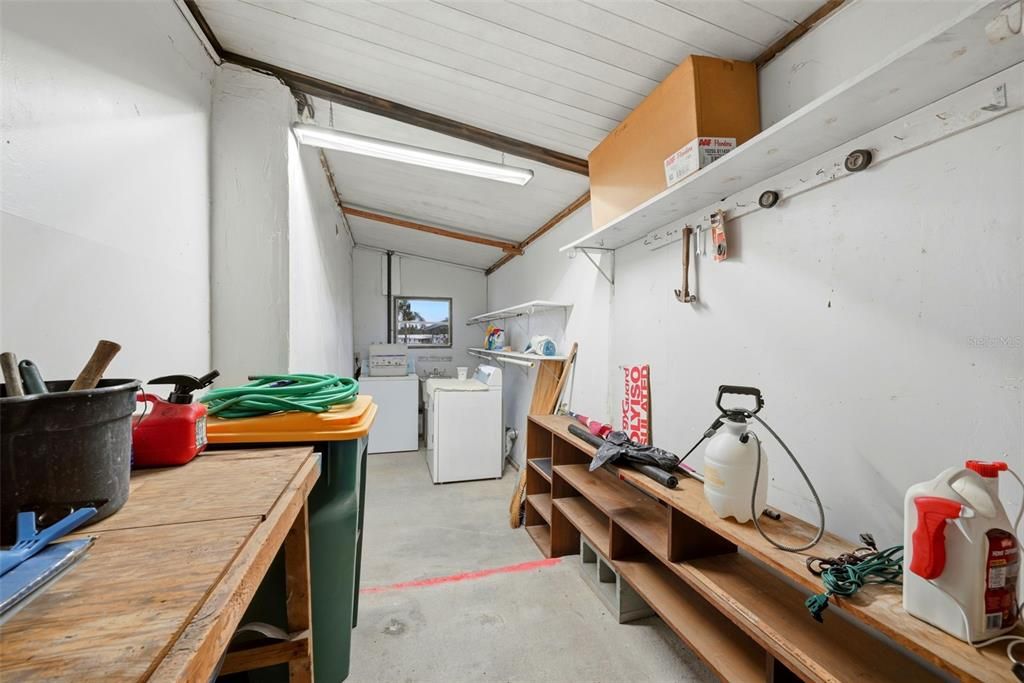 For Sale: $120,000 (2 beds, 2 baths, 804 Square Feet)