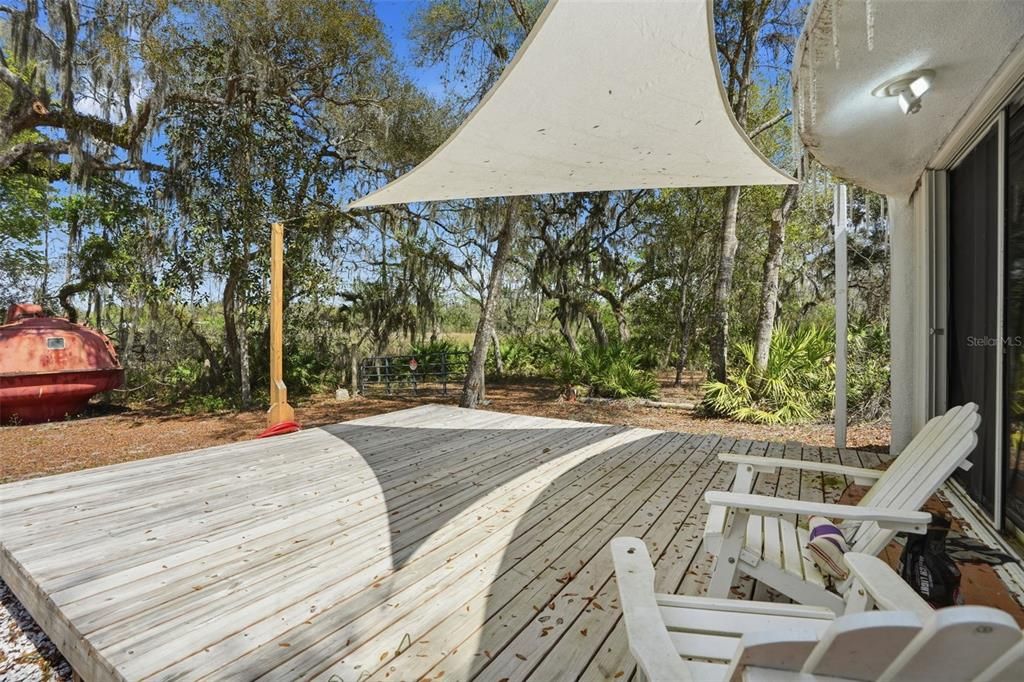 For Sale: $279,900 (1 beds, 1 baths, 652 Square Feet)