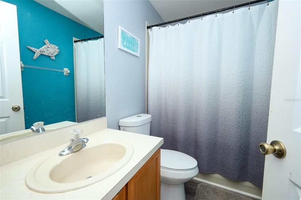 Под контрактом: $349,900 (3 спален, 2 ванн, 1708 Квадратных фут)