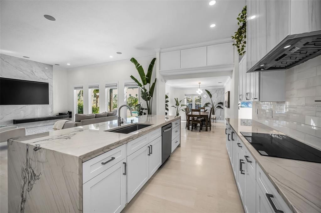Active With Contract: $1,995,000 (4 beds, 3 baths, 2679 Square Feet)