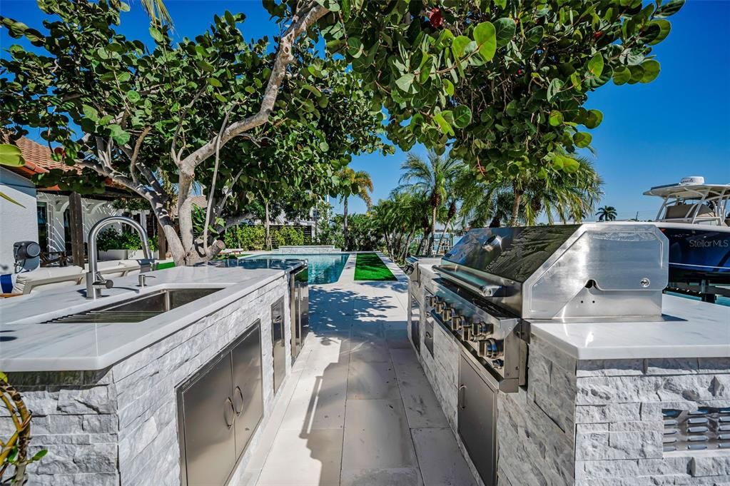 Active With Contract: $1,995,000 (4 beds, 3 baths, 2679 Square Feet)