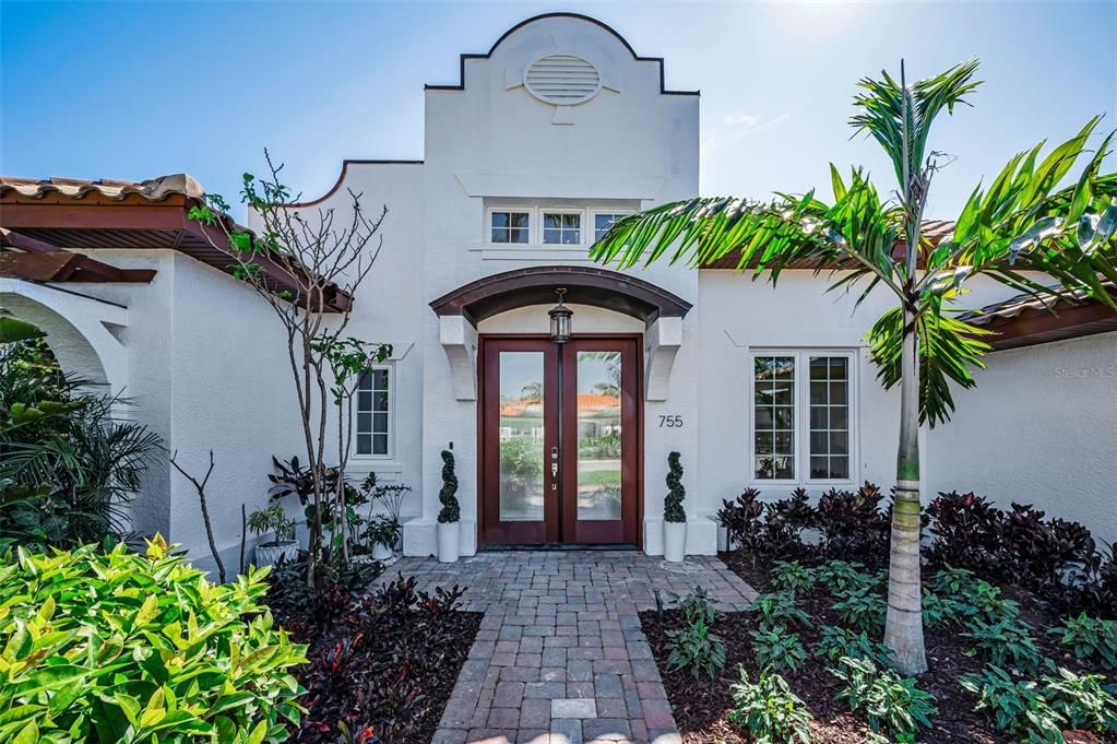 Active With Contract: $1,995,000 (4 beds, 3 baths, 2679 Square Feet)