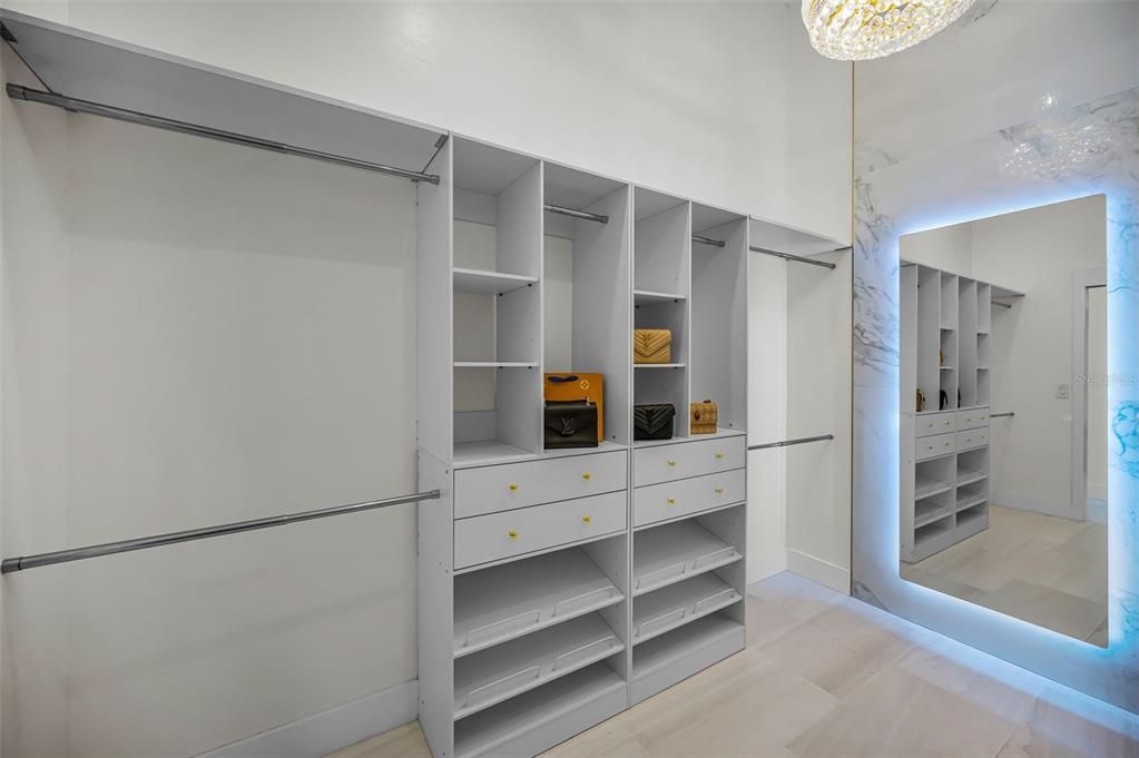 Active With Contract: $1,995,000 (4 beds, 3 baths, 2679 Square Feet)