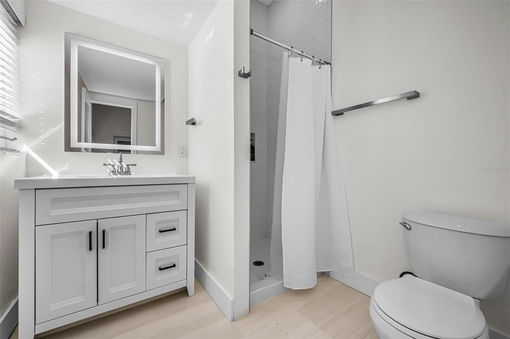 Active With Contract: $1,995,000 (4 beds, 3 baths, 2679 Square Feet)