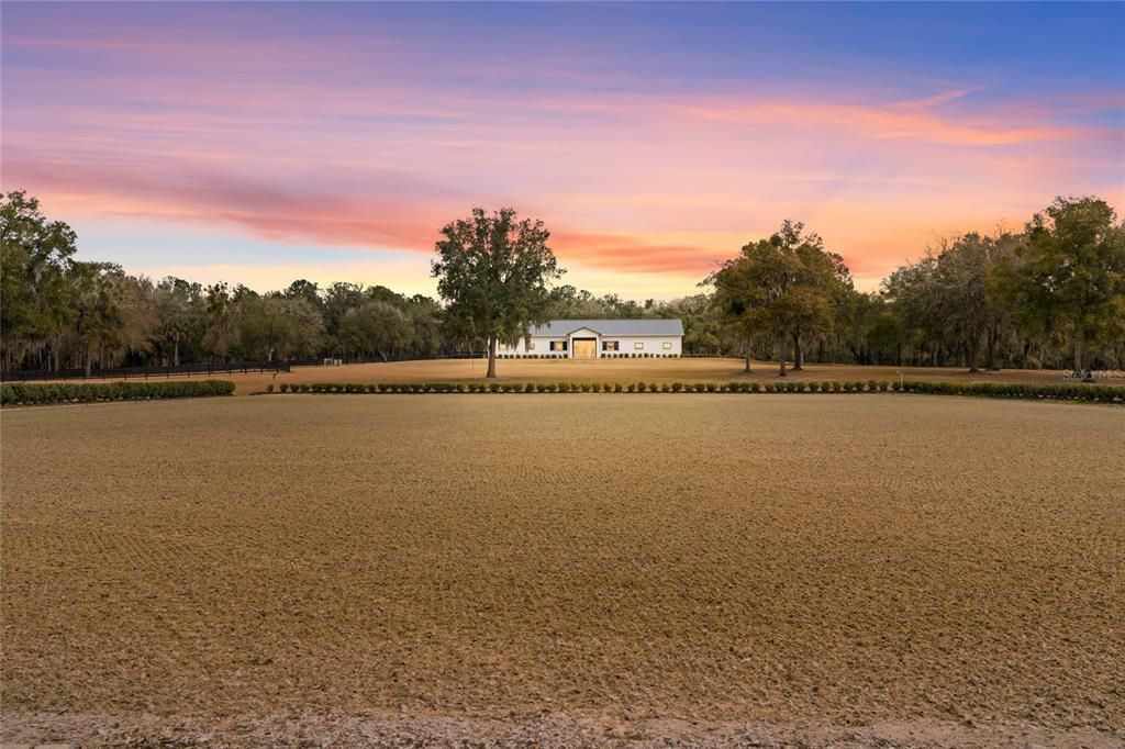 На продажу: $2,750,000 (2 спален, 2 ванн, 2592 Квадратных фут)