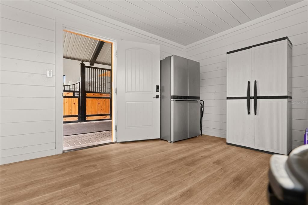 На продажу: $2,750,000 (2 спален, 2 ванн, 2592 Квадратных фут)