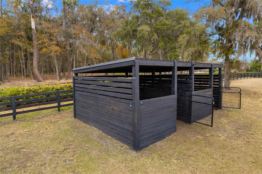 На продажу: $2,750,000 (2 спален, 2 ванн, 2592 Квадратных фут)