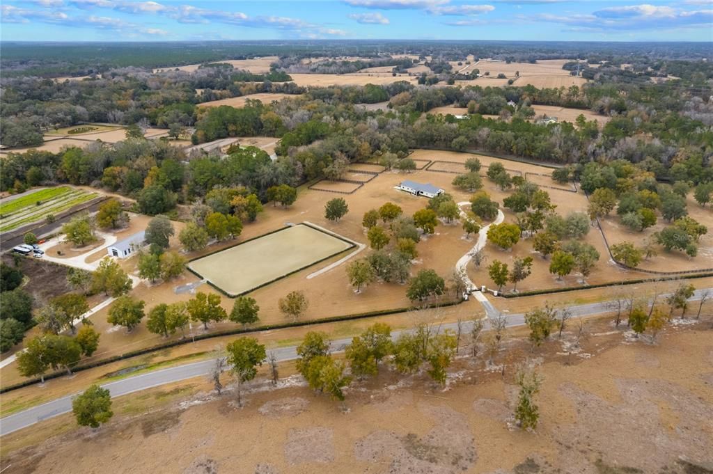 На продажу: $2,750,000 (2 спален, 2 ванн, 2592 Квадратных фут)