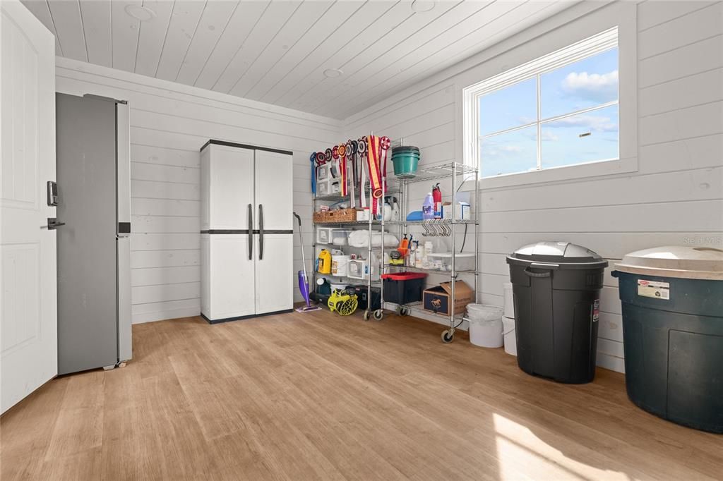 На продажу: $2,750,000 (2 спален, 2 ванн, 2592 Квадратных фут)