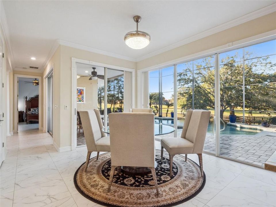 Activo con contrato: $1,395,000 (5 camas, 4 baños, 4000 Pies cuadrados)