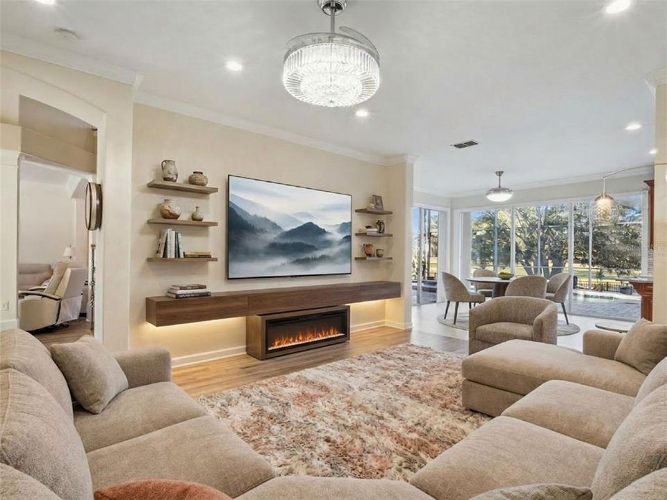 Activo con contrato: $1,395,000 (5 camas, 4 baños, 4000 Pies cuadrados)
