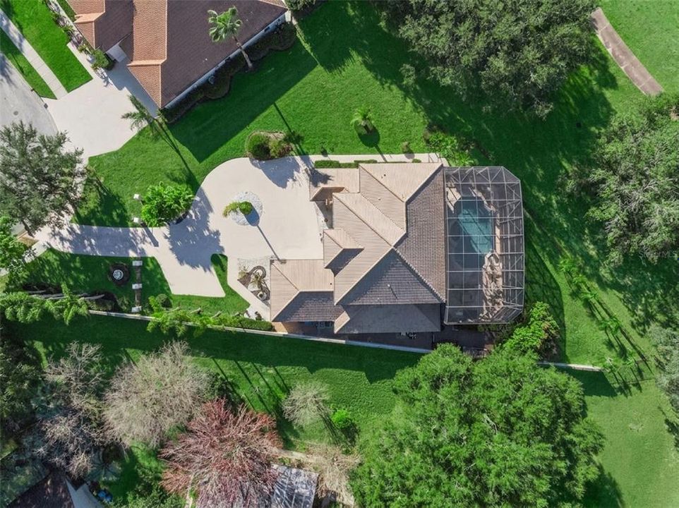 Activo con contrato: $1,395,000 (5 camas, 4 baños, 4000 Pies cuadrados)