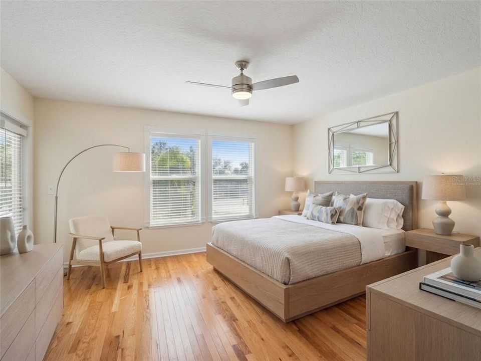 Activo con contrato: $1,395,000 (5 camas, 4 baños, 4000 Pies cuadrados)