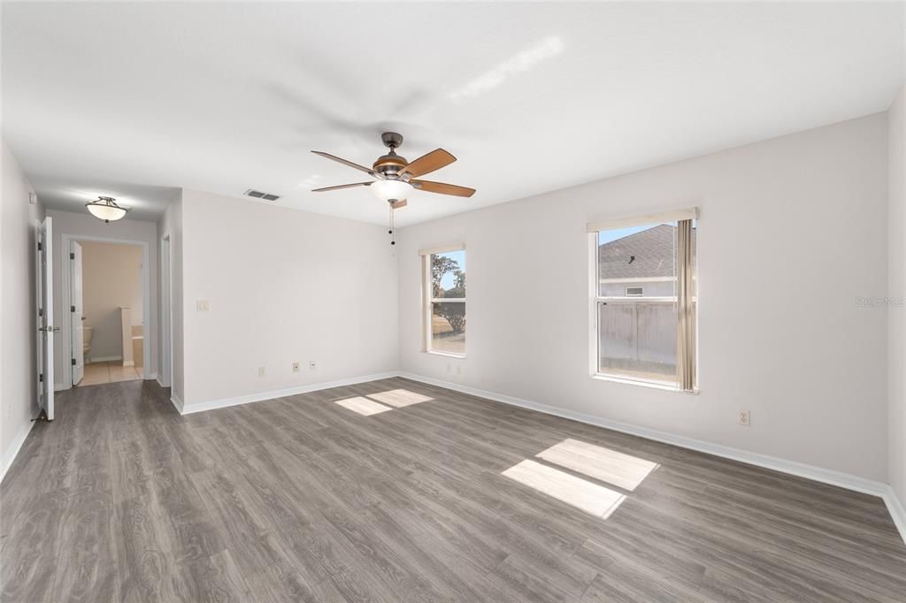 На продажу: $409,000 (3 спален, 2 ванн, 2135 Квадратных фут)