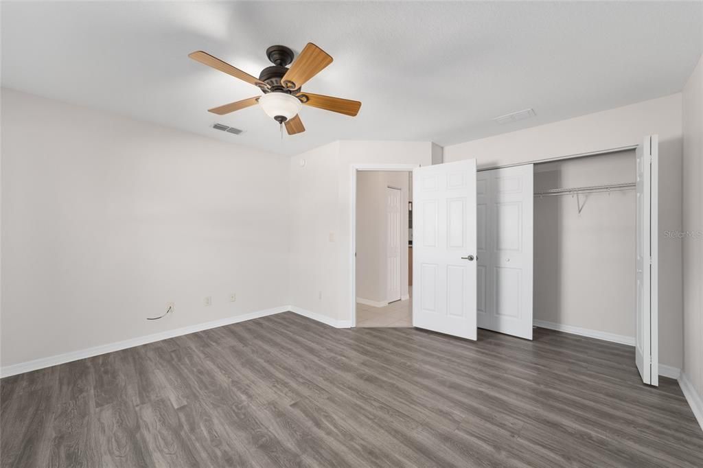 На продажу: $409,000 (3 спален, 2 ванн, 2135 Квадратных фут)