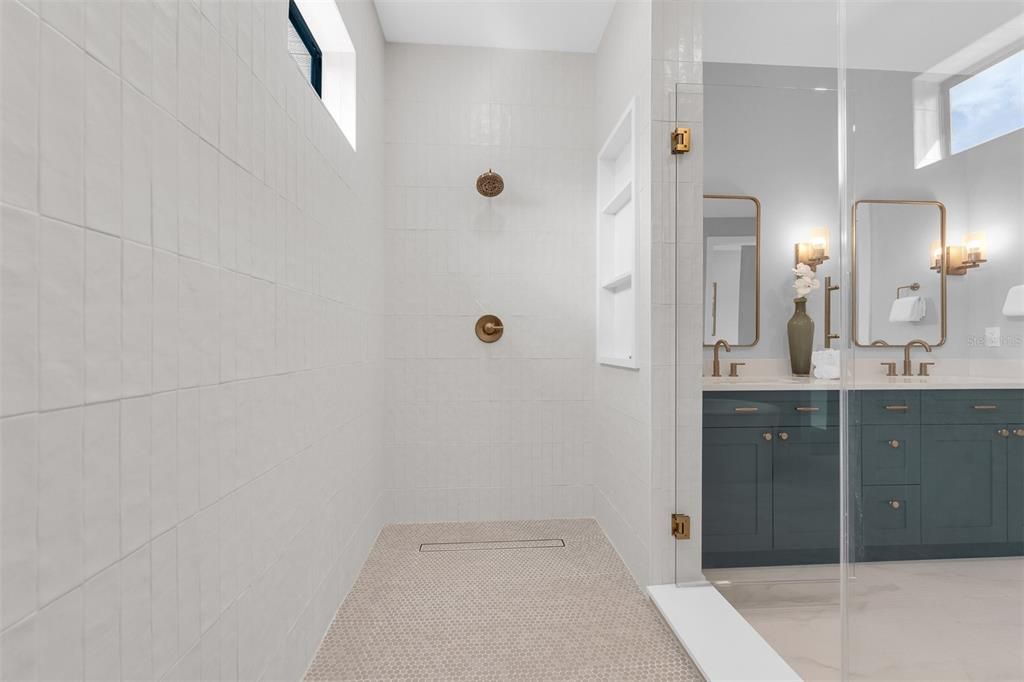 For Sale: $1,449,000 (5 beds, 4 baths, 3192 Square Feet)