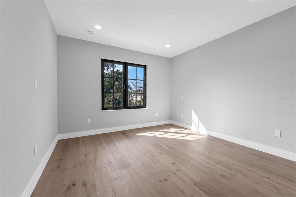 For Sale: $1,449,000 (5 beds, 4 baths, 3192 Square Feet)