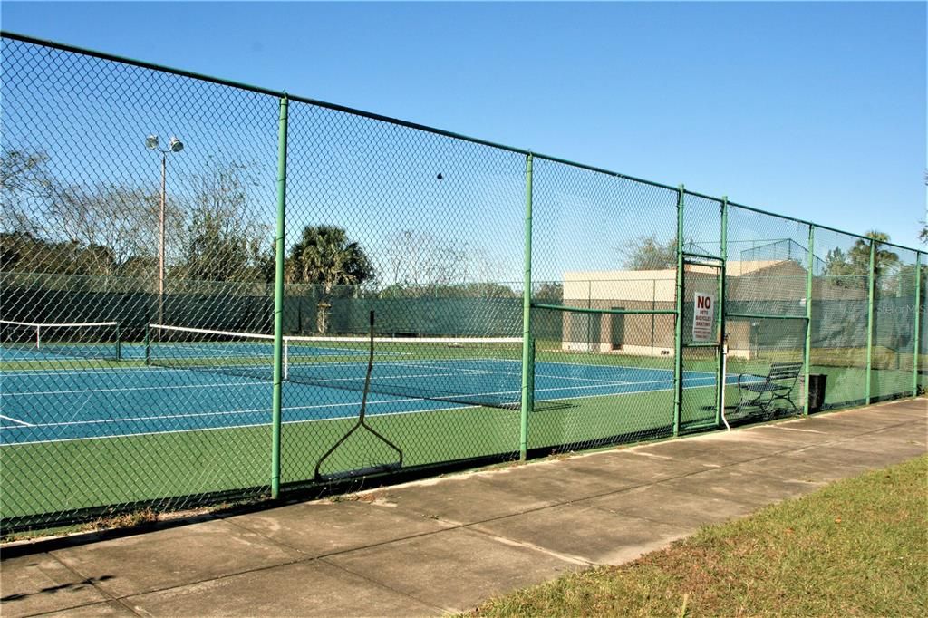 待售: $124,700 (0.40 acres)