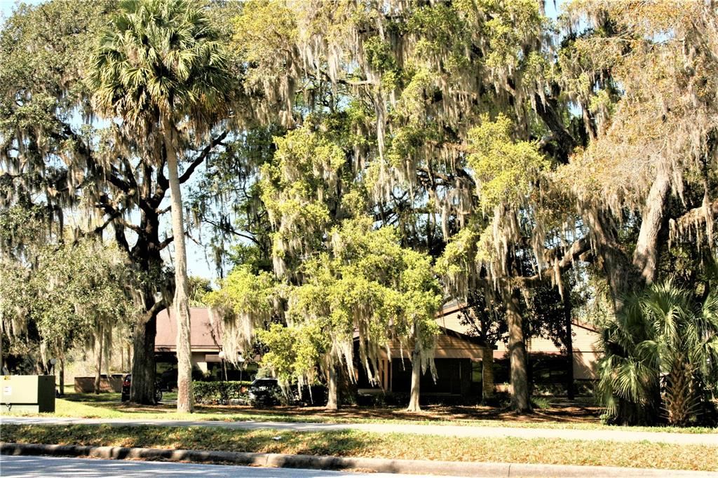 待售: $124,700 (0.40 acres)