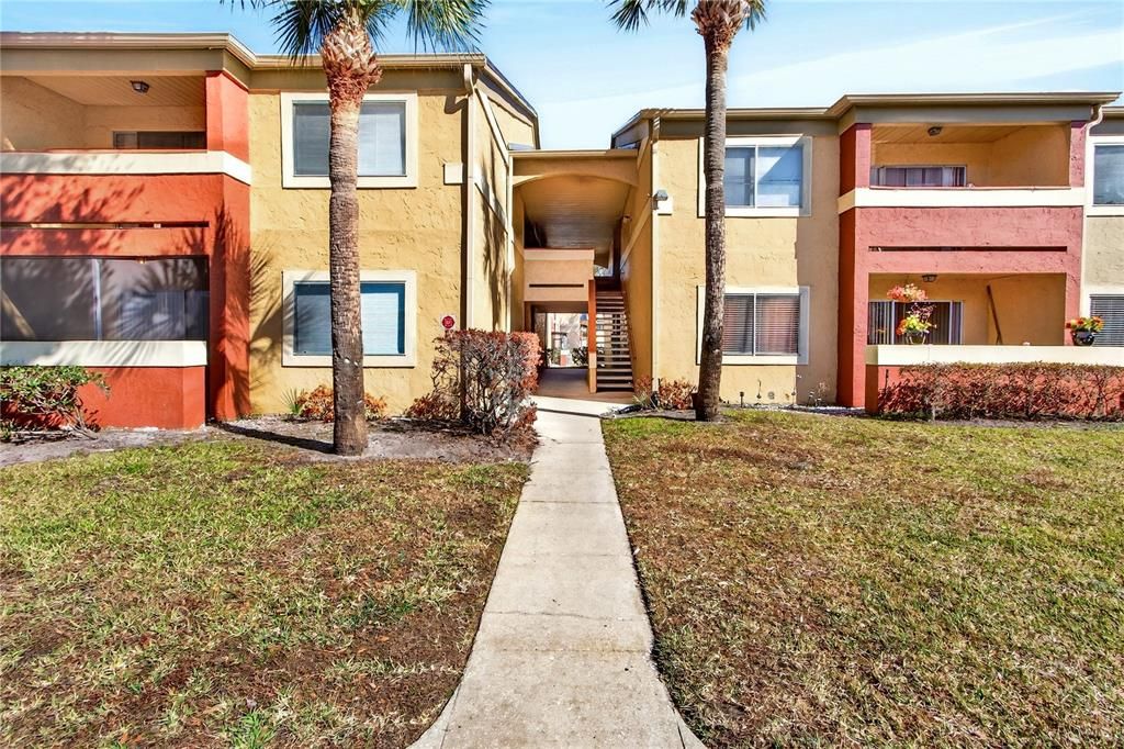 Activo con contrato: $149,000 (2 camas, 2 baños, 1126 Pies cuadrados)