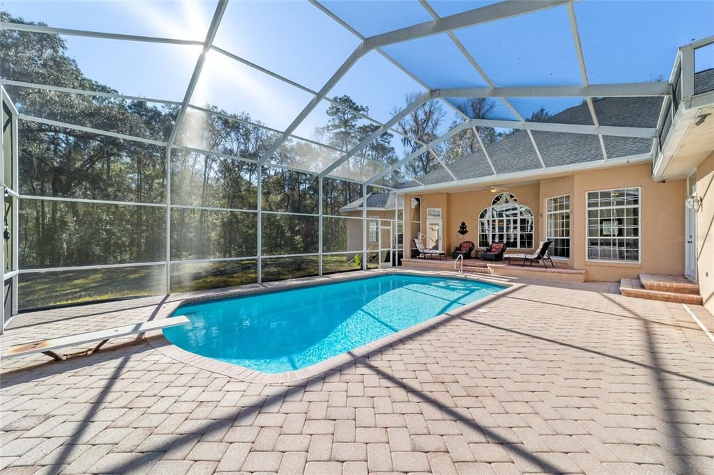 For Sale: $1,149,000 (5 beds, 4 baths, 4450 Square Feet)