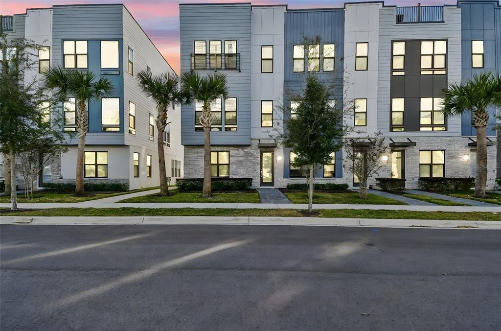 For Sale: $717,000 (4 beds, 3 baths, 2059 Square Feet)