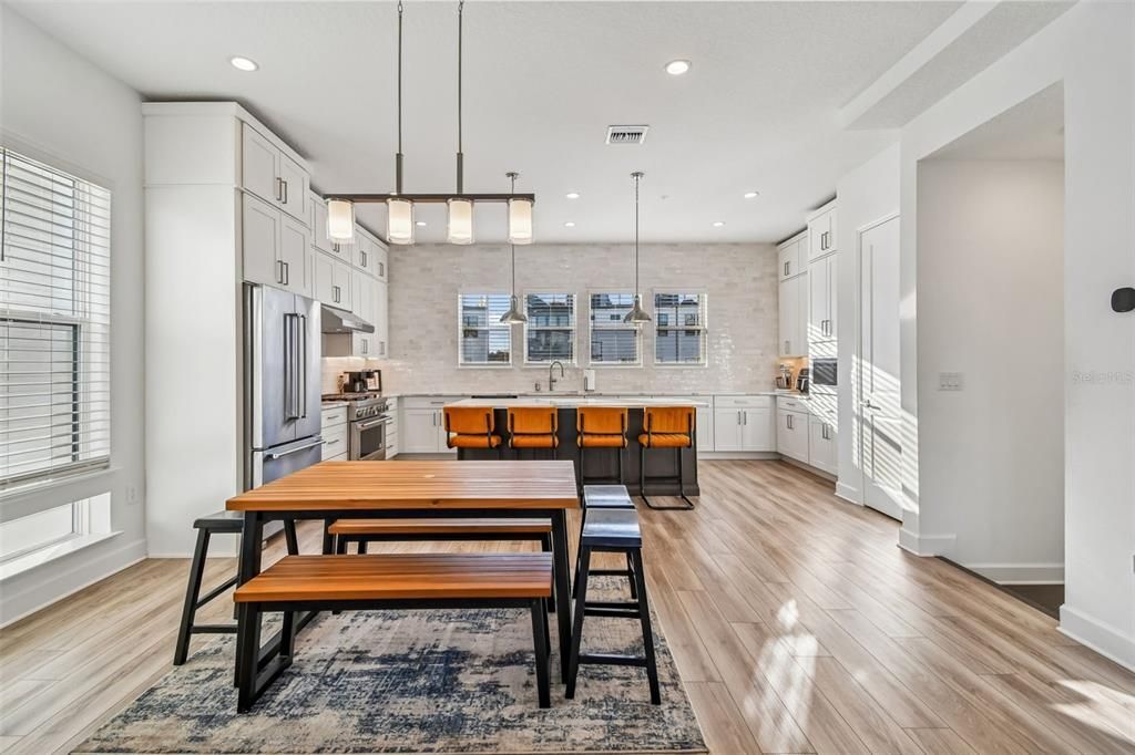 For Sale: $717,000 (4 beds, 3 baths, 2059 Square Feet)