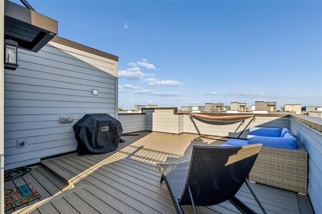 For Sale: $717,000 (4 beds, 3 baths, 2059 Square Feet)