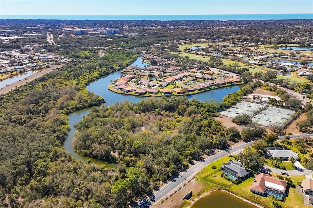 待售: $999,000 (13.11 acres)