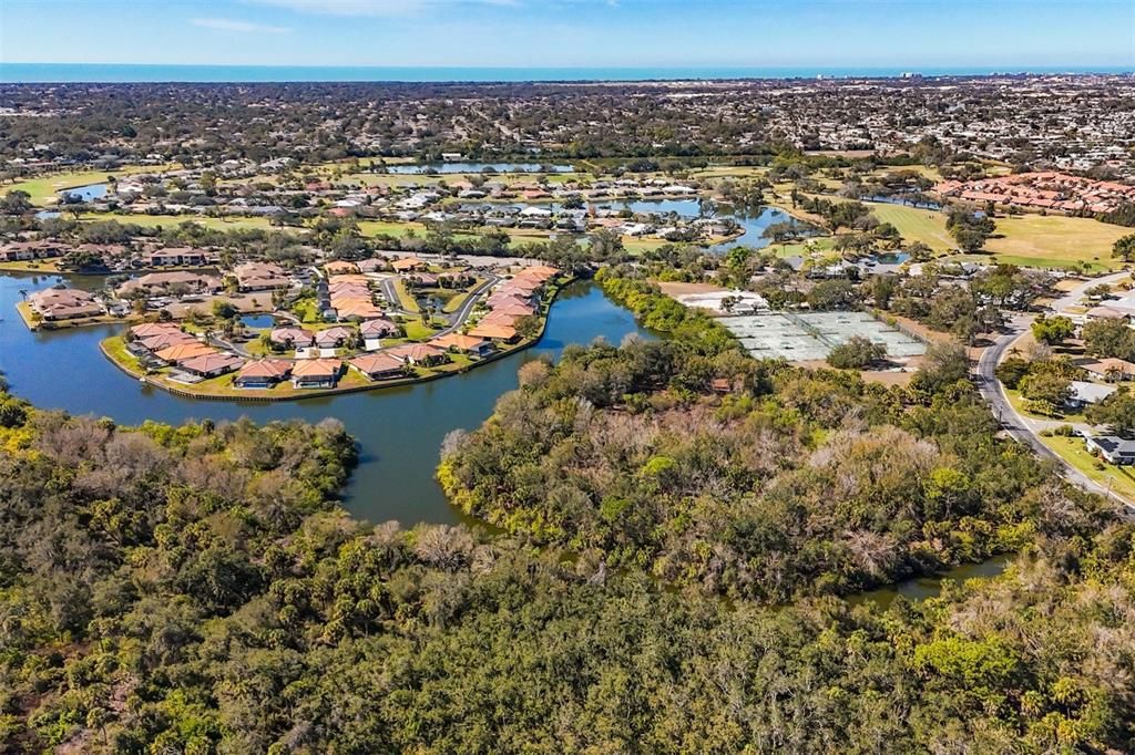 待售: $999,000 (13.11 acres)