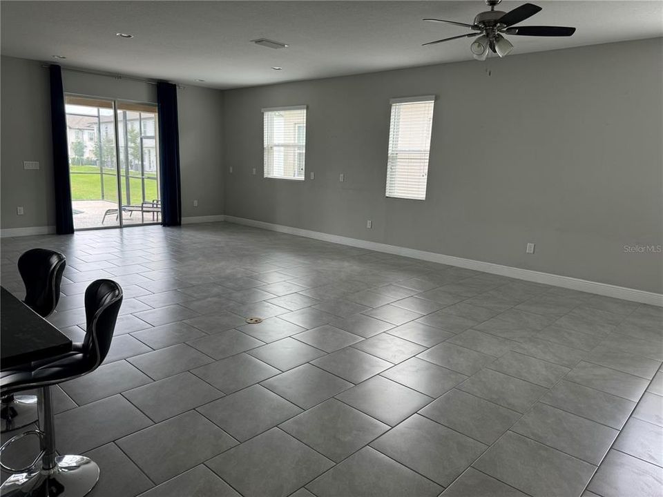 For Sale: $480,000 (4 beds, 2 baths, 2323 Square Feet)