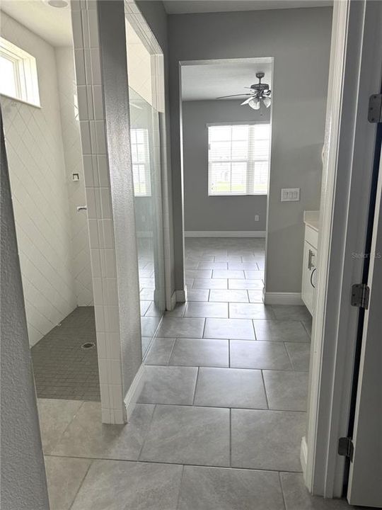 For Sale: $480,000 (4 beds, 2 baths, 2323 Square Feet)
