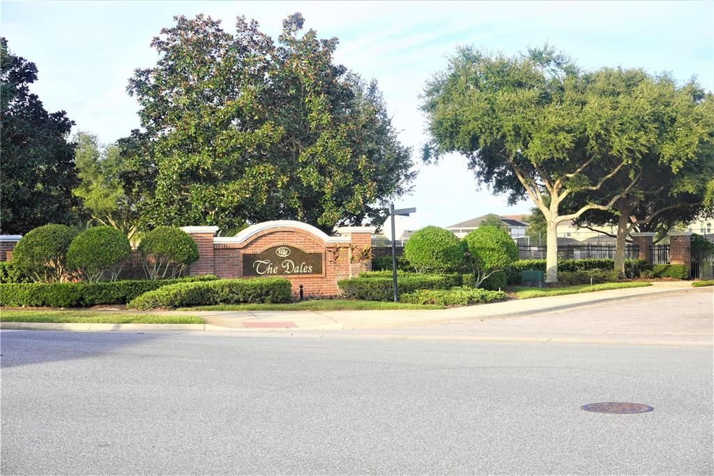 For Sale: $480,000 (4 beds, 2 baths, 2323 Square Feet)