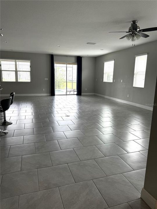 For Sale: $480,000 (4 beds, 2 baths, 2323 Square Feet)