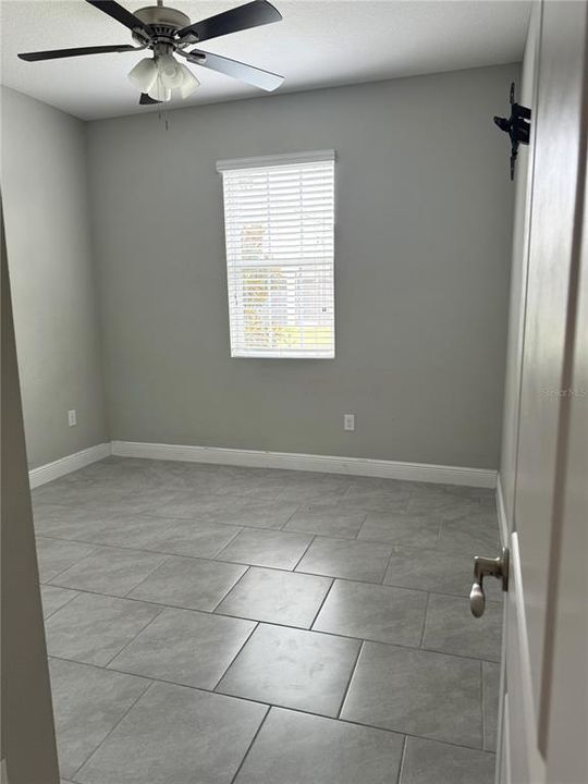 For Sale: $480,000 (4 beds, 2 baths, 2323 Square Feet)