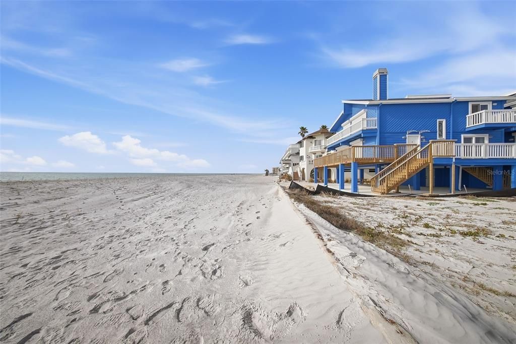 На продажу: $2,800,000 (0.18 acres)