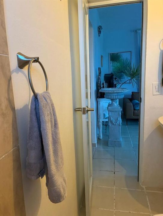 En Venta: $425,000 (6 camas, 4 baños, 2287 Pies cuadrados)