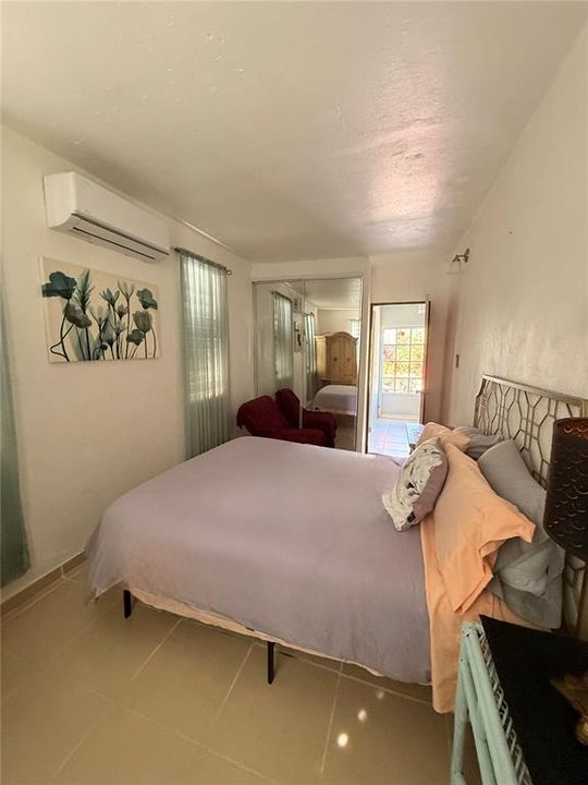 En Venta: $425,000 (6 camas, 4 baños, 2287 Pies cuadrados)