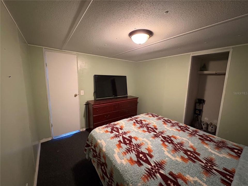 На продажу: $149,999 (3 спален, 2 ванн, 1056 Квадратных фут)