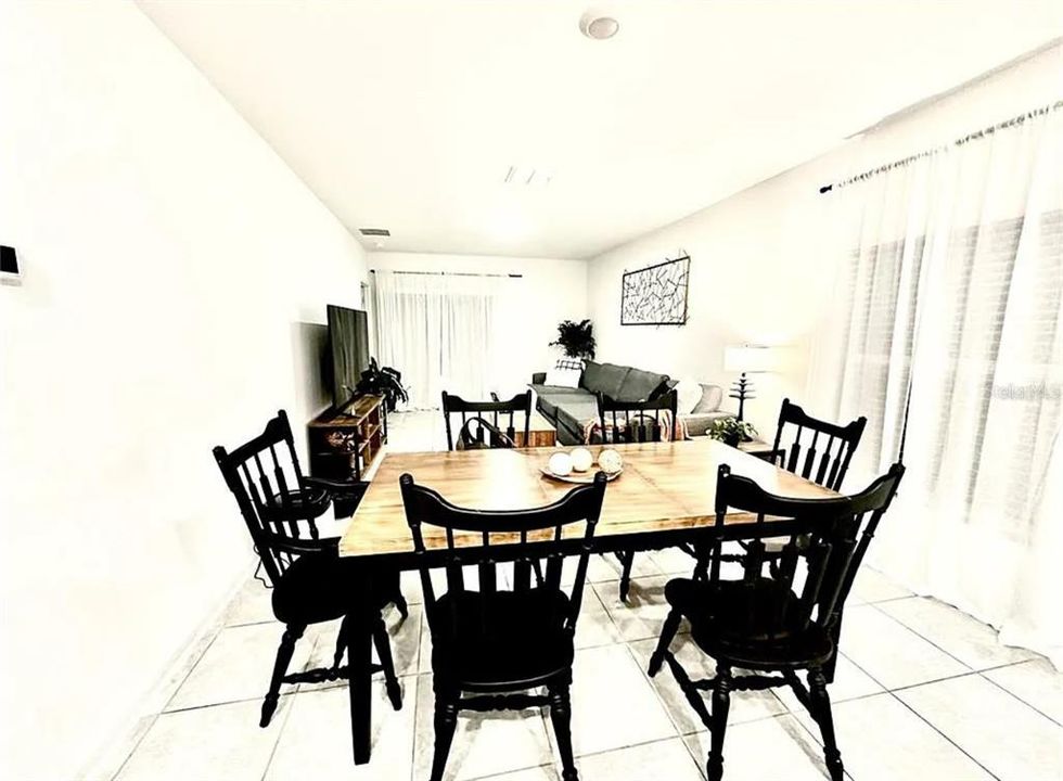 出租: $1,850 (3 贝兹, 2 浴室, 1440 平方英尺)