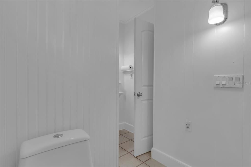 For Sale: $859,900 (3 beds, 3 baths, 2064 Square Feet)