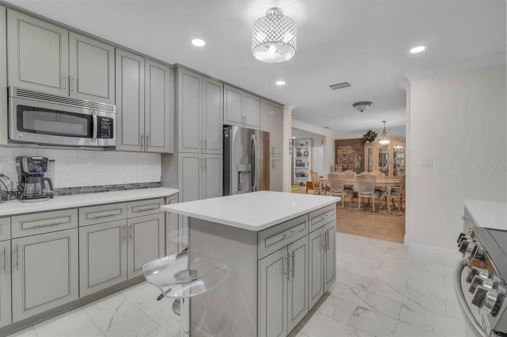 For Sale: $859,900 (3 beds, 3 baths, 2064 Square Feet)