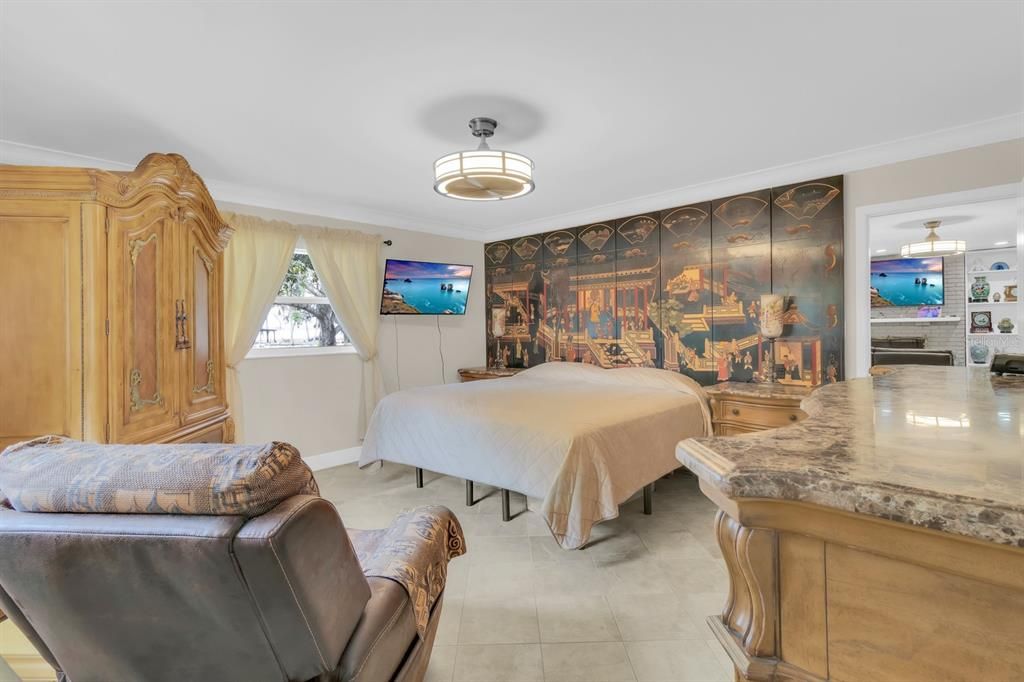 For Sale: $859,900 (3 beds, 3 baths, 2064 Square Feet)