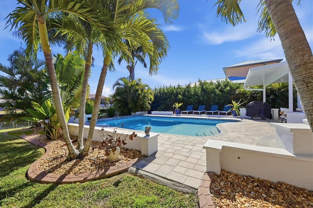 En Venta: $1,150,000 (3 camas, 2 baños, 2800 Pies cuadrados)