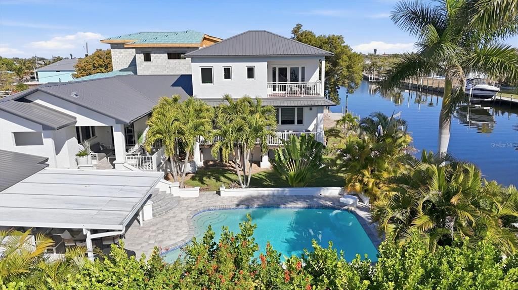 En Venta: $1,150,000 (3 camas, 2 baños, 2800 Pies cuadrados)