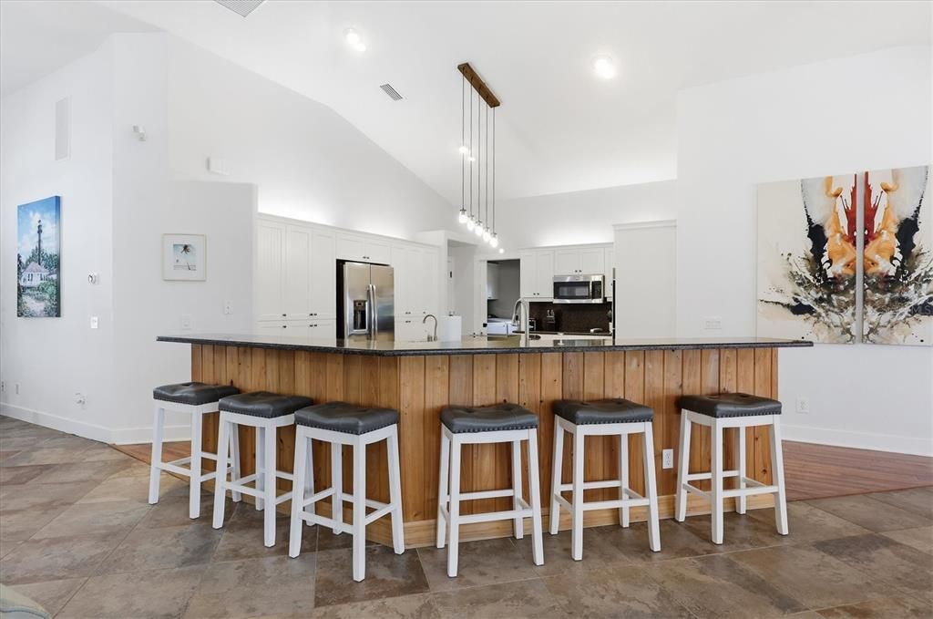 En Venta: $845,000 (3 camas, 2 baños, 2542 Pies cuadrados)